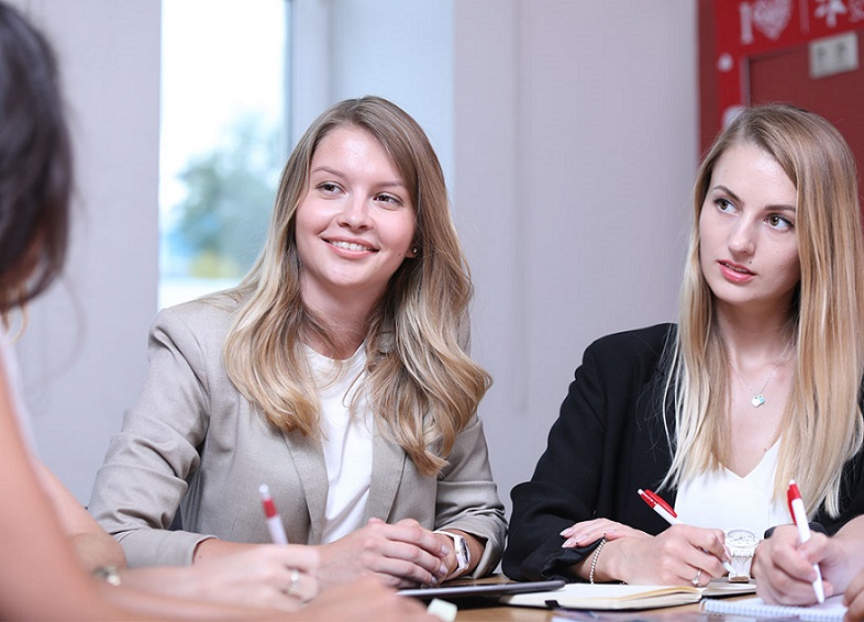 Alibra School - курсы английского языка